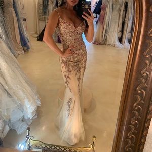 MACDUGGAL pageant gown worth 4K